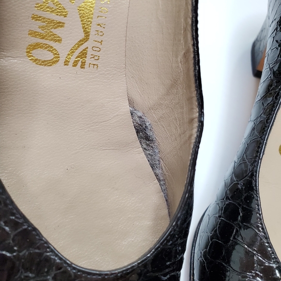 SOLD Salvatore Ferragamo 🐊 Croc Embossed Black Patent Low Heels Comfortable - Picture 11 of 12